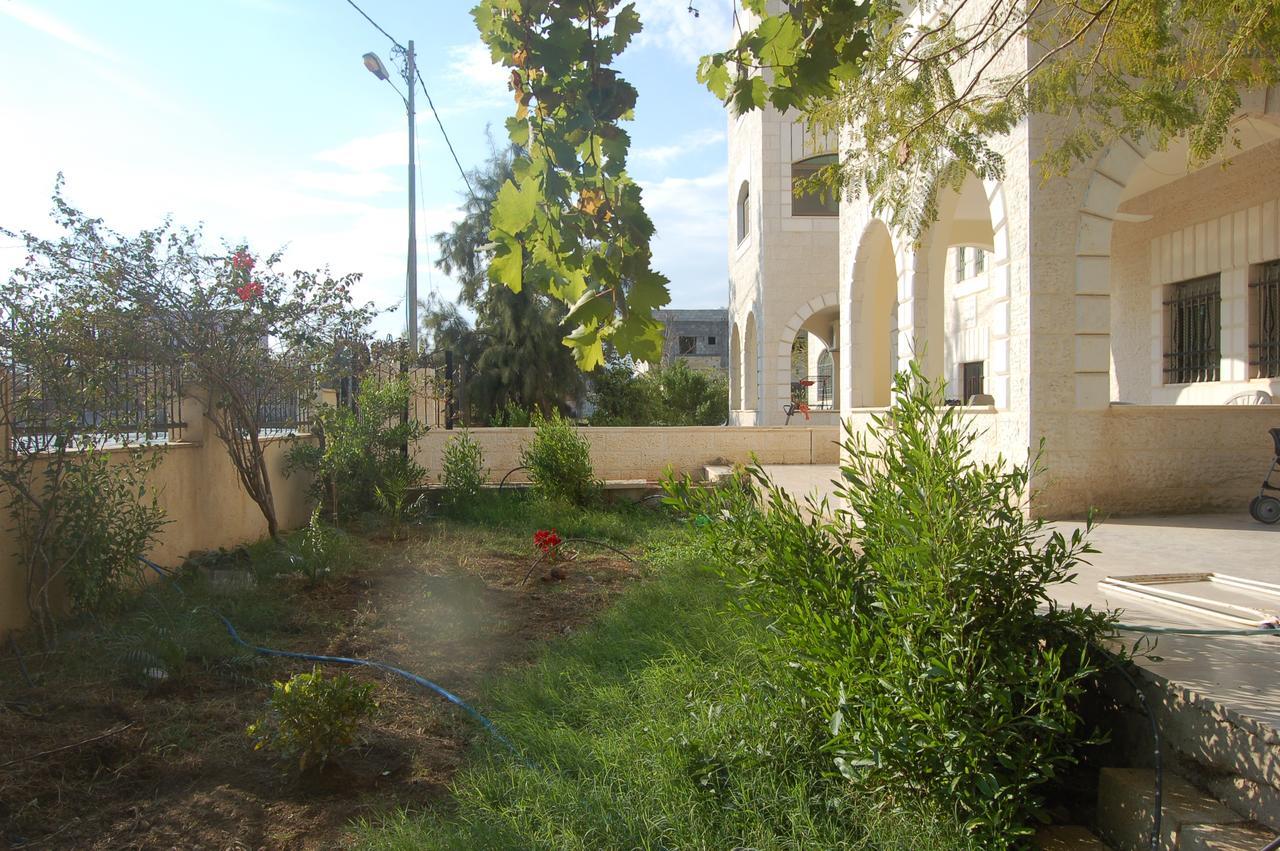 Jericho Waleed'S Hostel Esterno foto
